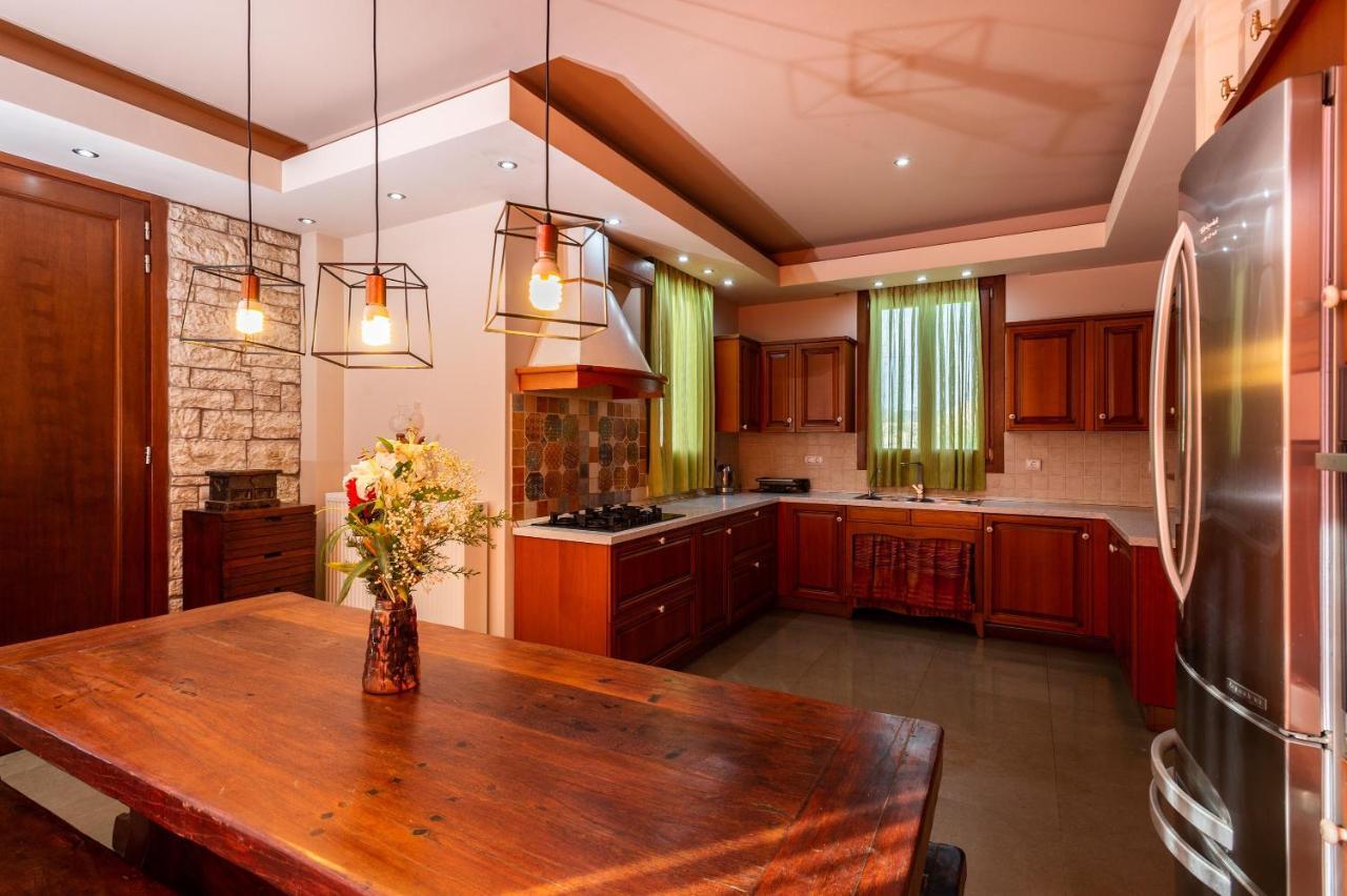 Villa Astravi Jaliszósz Kültér fotó